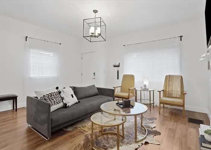 Сasa de vacaciones Mins To Stadiums, Fully Fenced Yard, Fire Pit Pittsburgh